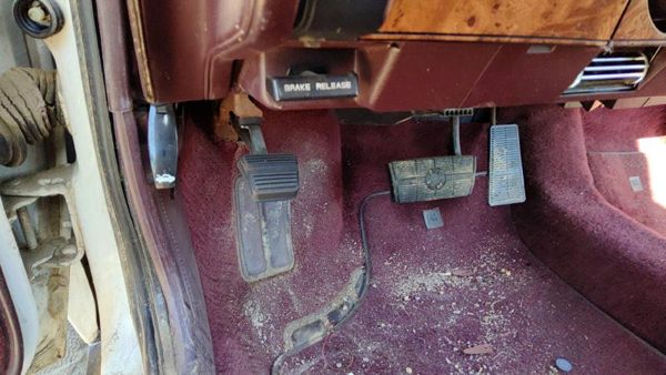 82-91 Buick Century Parking Brake Pedal Assembly Oem Complete Emergency Unit — photo 1