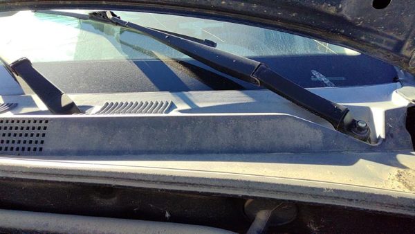 2005-2008 Hyundai Tucson Driver Left Windshield Wiper Arm Oem Blade Lever — photo 1