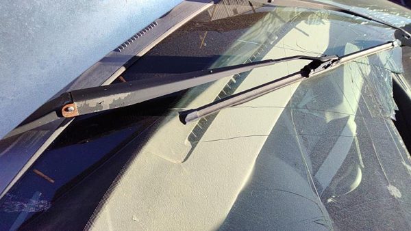 2005-2008 Hyundai Tucson Driver Left Windshield Wiper Arm Oem Blade Lever — photo 3