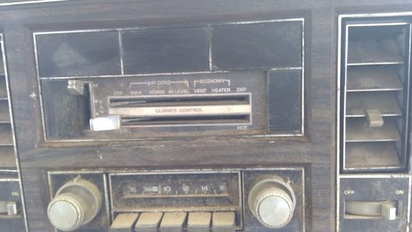 78 Buick Lesabre Temperature Control Module In Dash Heater Ac Head Unit Levers — photo 3