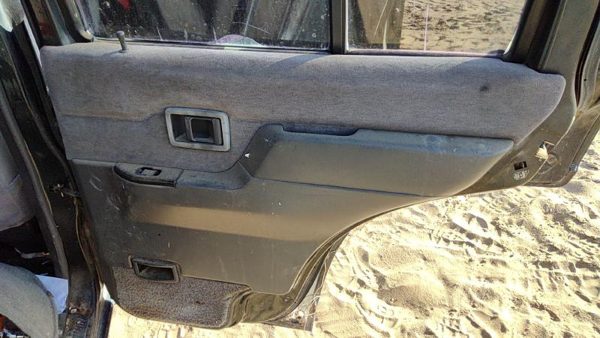 90-95 Pathfinder Passenger Right Rear Door Trim Panel With Switches Back Gray — photo 1