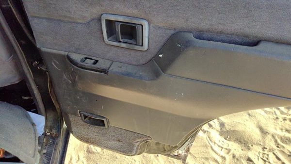 90-95 Pathfinder Passenger Right Rear Door Trim Panel With Switches Back Gray — photo 5