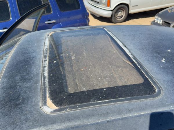 1995-1996 Nissan Maxima Sun Roof Glass Oem Top Window 4-Door Sedan 9121040U10 — photo 2