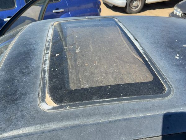 1995-1996 Nissan Maxima Sun Roof Glass Oem Top Window 4-Door Sedan 9121040U10 — photo 3