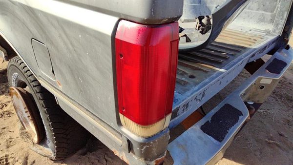1989 Ford F250 Tail Light Assembly LH Pickup — photo 2