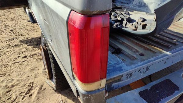 1989 Ford F250 Tail Light Assembly LH Pickup — photo 5