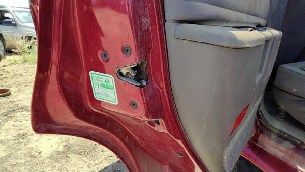 1991-1994 Ford Explorer Driver Left Rear Door Latch With Rods/Cables Oem Back — photo 1