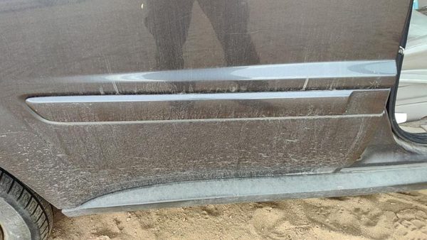 05-09 Equinox Passenger Right Rear Moulding From Door Back Trim Granite Gray 44U — photo 1