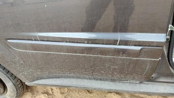 05-09 Equinox Passenger Right Rear Moulding From Door Back Trim Granite Gray 44U — photo 2