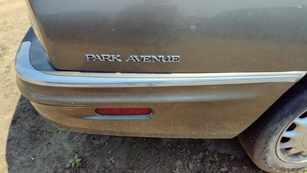 1997-05 Buick Park Ave Passenger Right Chrome Trim Moulding From Rear Bumper Oem — photo 3
