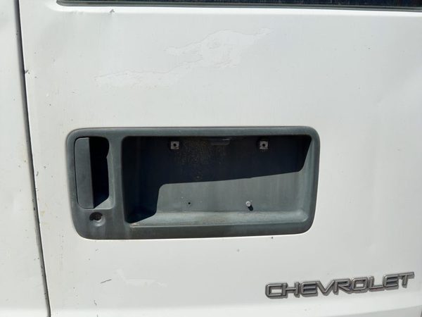 96-02 Chevy Express 2500 License Plate Trim Surround Panel Oem Tail Trunk Finish — photo 1