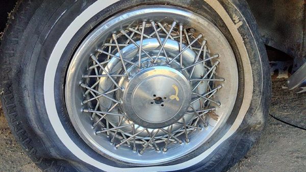 1980-1984 Deville Sedan Hub Cap Wheel Cover Oem #2 01622897 — photo 2