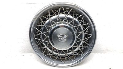 1980-1984 Deville Sedan Hub Cap Wheel Cover Oem #2 01622897