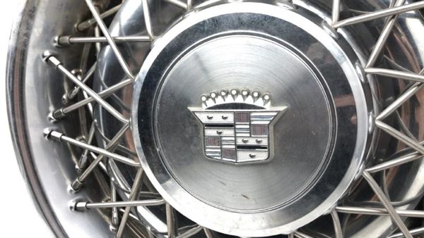 1980-1984 Deville Sedan Hub Cap Wheel Cover Oem #2 01622897 — photo 6