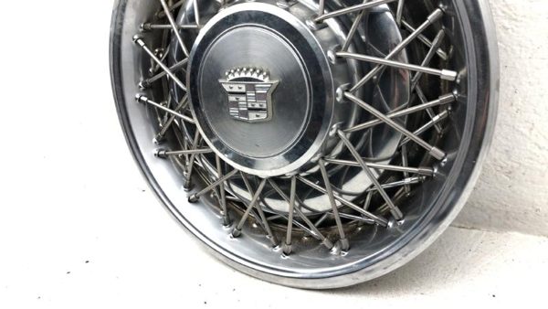 1980-1984 Deville Sedan Hub Cap Wheel Cover Oem #2 01622897 — photo 8