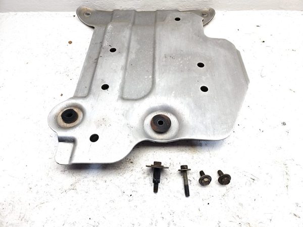 1999 Chevy Silverado 1500 Transfer Case Skid Plate 4X4 Oem With Bolts 15152822 — photo 1