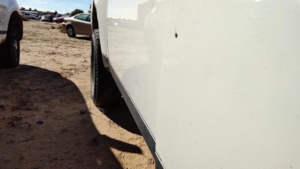2004 Nissan TITAN Rear Door RH Q10 White Hail 82100ZR30A — photo 6