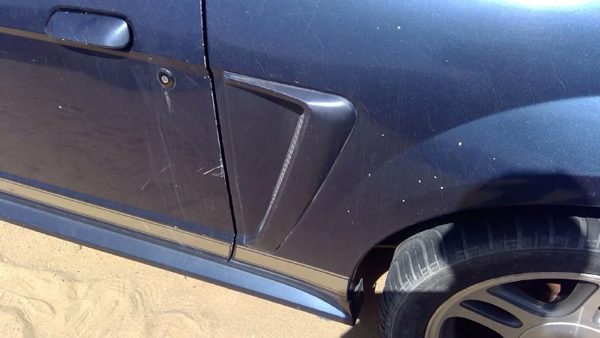 2003 Ford Mustang LH Driver Left Quarter Panel Moulding Side Scoop OEM Blue L2 — photo 2