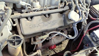 1997 Ford Taurus Valve Cover