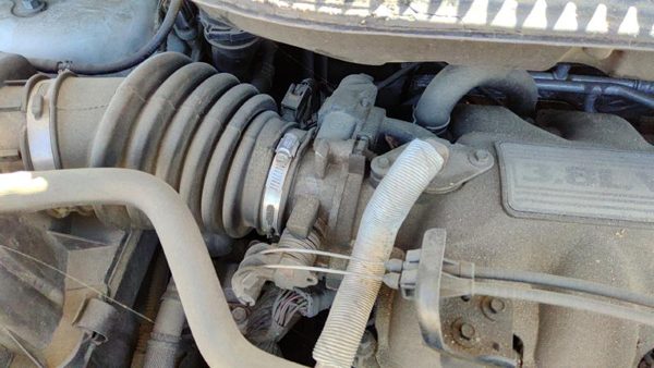 2003-2007 Dodge Caravan Throttle Body Valve Oem With Sensors 3.8L 05104746Aa — photo 3