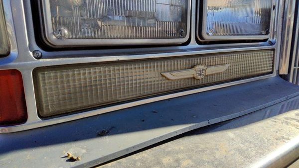 1980-84 Deville Sedan Passenger Right Front Turn Signal Light Lamp Lower Mounted — photo 3
