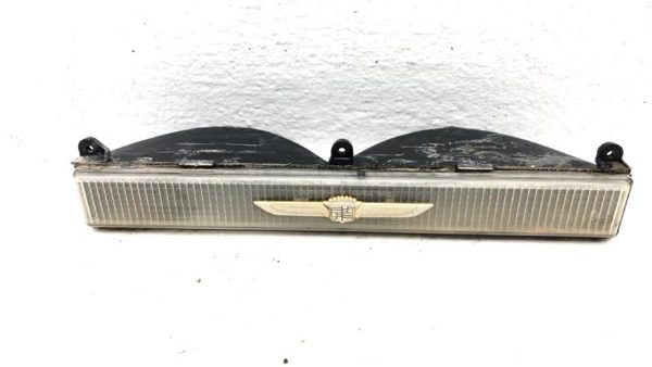 1980-84 Deville Sedan Passenger Right Front Turn Signal Light Lamp Lower Mounted — photo 1