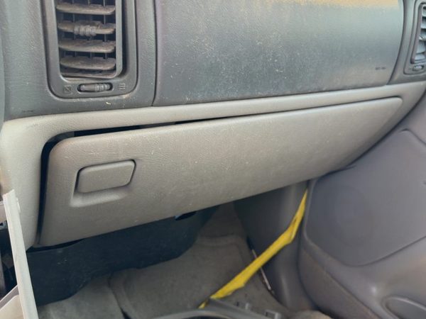00-06 Suburban 1500 Glove Box Assembly Complete Door With Latch Oem Gray 92I — photo 4