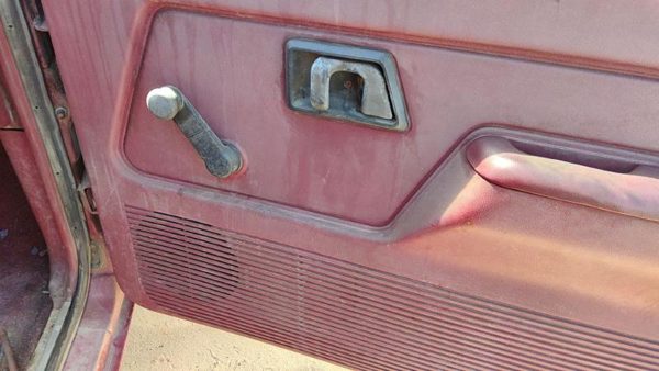 1989-1990 Ford Bronco 2 Passenger Right Front Door Trim Panel Red — photo 6