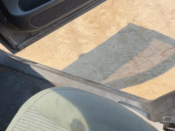 02-05 Dodge Ram 1500 Passenger Right Lower Kick Trim Panel Oem Dark Gray V9Dv — photo 2