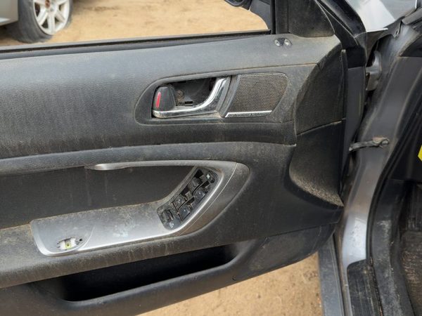 09 Legacy Outback Driver Left Front Door Trim Panel With Master Switch Black — photo 2
