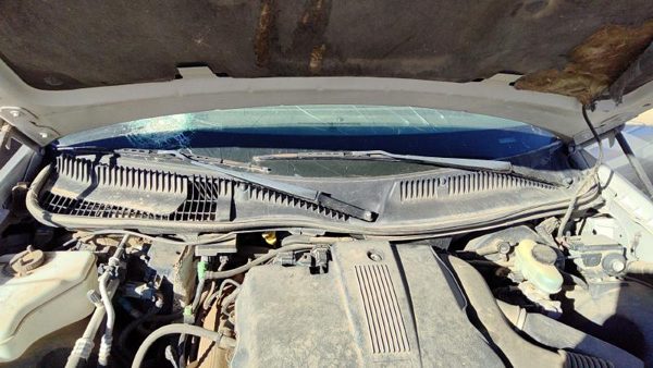 1998-2011 Lincoln Town Car Windshield Wiper Cowl Vent Trim Panel Oem Cover — photo 1