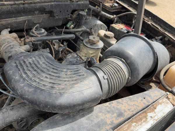 97-02 Expedition Complete Air Intake Cleaner Filter Box Housing With Tube 5.4L — photo 6