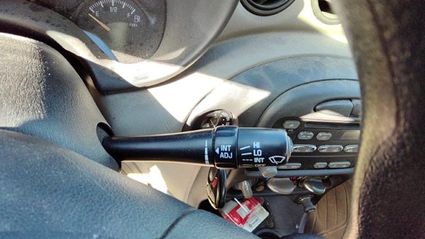 2004 Pontiac Grand Am Combination Switch — photo 1