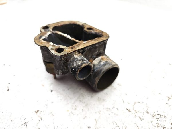 1980 Mercedes-Benz 450SL Misc. Engine Part Thermostat Housing R1162011730 — photo 8