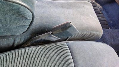 88-92 Olds Cutlass Cierra Passenger Right Front Seat Belt Buckle Receiver Blue