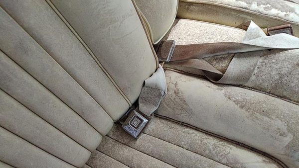 1977-1984 Cadillac Deville Passenger Right Front Seat Belt Buckle Receiver Oem — photo 3