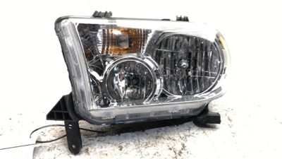 2007-2013 Toyota Tundra Passenger Right Head Light Front Lamp 811100C051