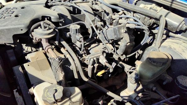 2005 Ford Ranger Valve Cover 4.0L — photo 1