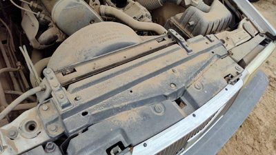1990-1992 Volvo 740 Top Plastic Cover Above Radiator Support Oem Upper Shield