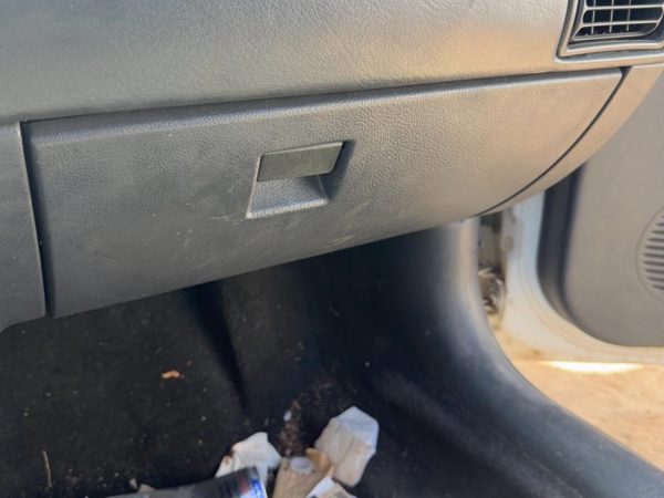 2001 Chevy Cavalier Glove Box Assembly Complete Door With Latch Oem Graphite 12C — photo 2
