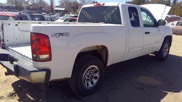 2011 GMC Sierra — vehicle photo 6