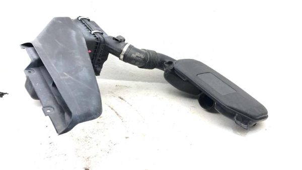 10-12 Legacy Outback Air Cleaner Filter Box Oem Intake Housing With Tube 2.5L — photo 1
