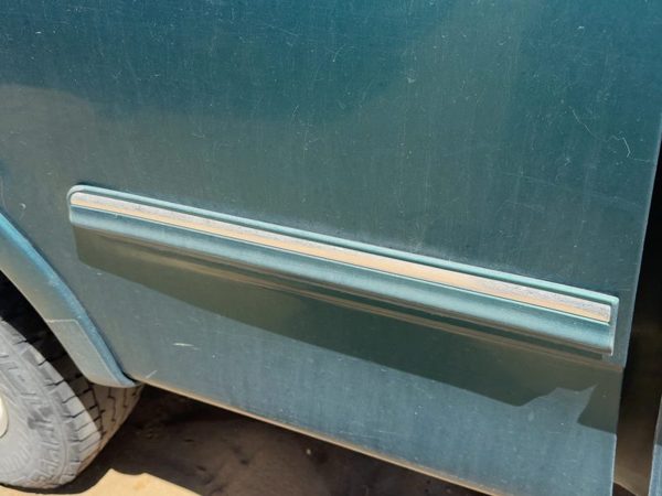 98 Ford F150 Passenger Right Rear Moulding On Quarter Panel Oem Pacific Green Ps — photo 1