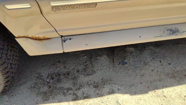 1991-1994 Ford Explorer Driver Left Lower Rocker Panel Moulding Side Skirt Oem — photo 3