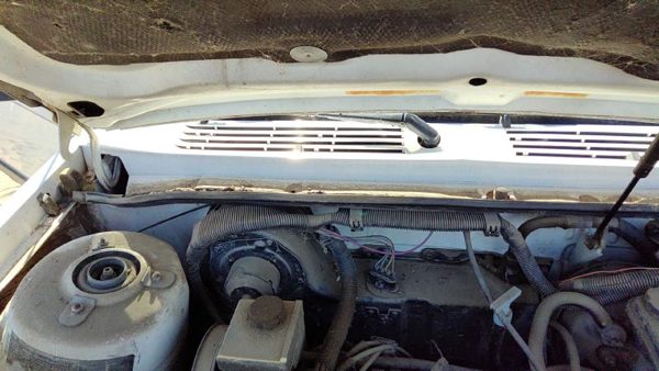 82-96 Buick Century Windshield Wiper Cowl Vent Trim Panel Oem Cover — photo 3