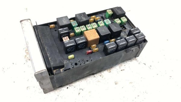 2003 Dodge Caravan Bcm Body Control Module Computer Oem 4748078Ae 4727079Ac — photo 7