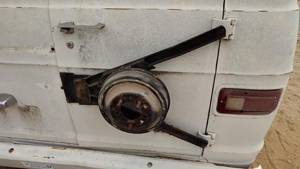 1974 Dodge Van B200 Spare Tire Winch Carrier Mount Bracket Assembly Complete Oem — photo 4