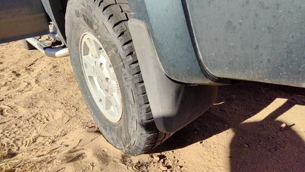2004-2012 Gmc Canyon Driver Left Rear Mud Flap Rock Guard Oem — photo 1