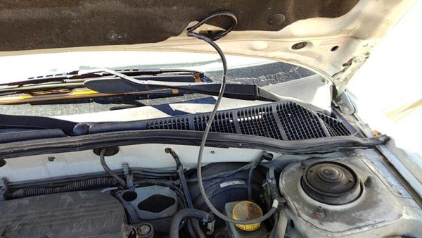 00-04 Legacy Outback Driver Left Windshield Wiper Arm Oem Blade Lever 86532Ae06a — photo 1