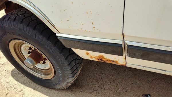 1981-1990 Dodge Ram W250 Driver Left Moulding From Fender Oem Trim Strip — photo 1
